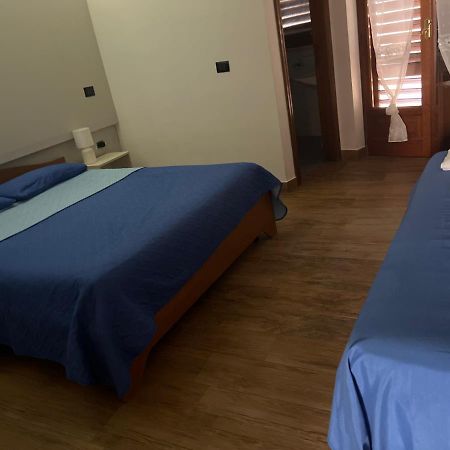 Leone Di Nemea - Νεμέος Λέων Otel Reggio di Calabria Dış mekan fotoğraf