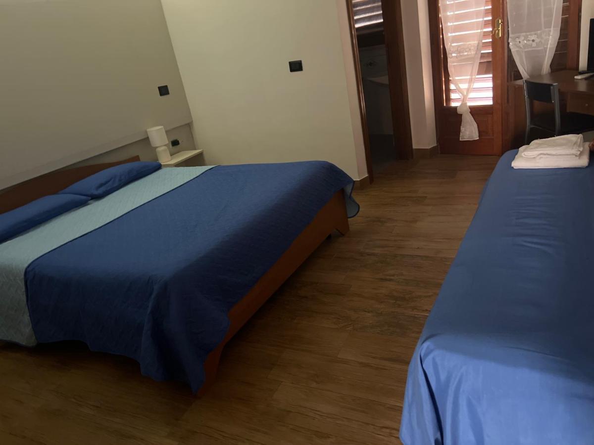 Leone Di Nemea - Νεμέος Λέων Otel Reggio di Calabria Dış mekan fotoğraf